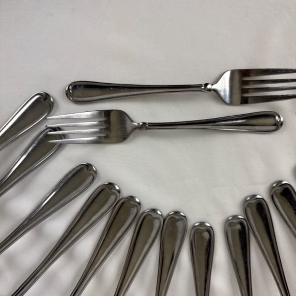 15 pc Pfaltzgraff Stainless Steel Allure 10 Tablespoons 2 Salad Forks 3 Forks - Picture 5 of 13